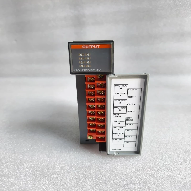 Allen-Bradley 1746-OX8 SLC 500 Isolated Relay Output Module, 8-Point Relay, Industrial PLC I/O thumbnail 3